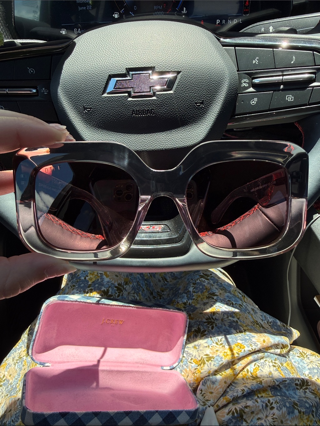 Diff Eyewear Oversized Square Sunglasses In Pink And Black